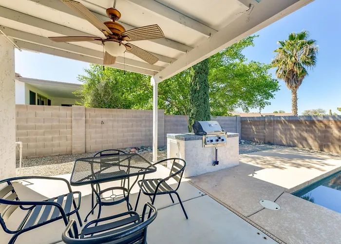 Group Getaway W/ Pool & Patio In San Tan Valley! Ferienhaus